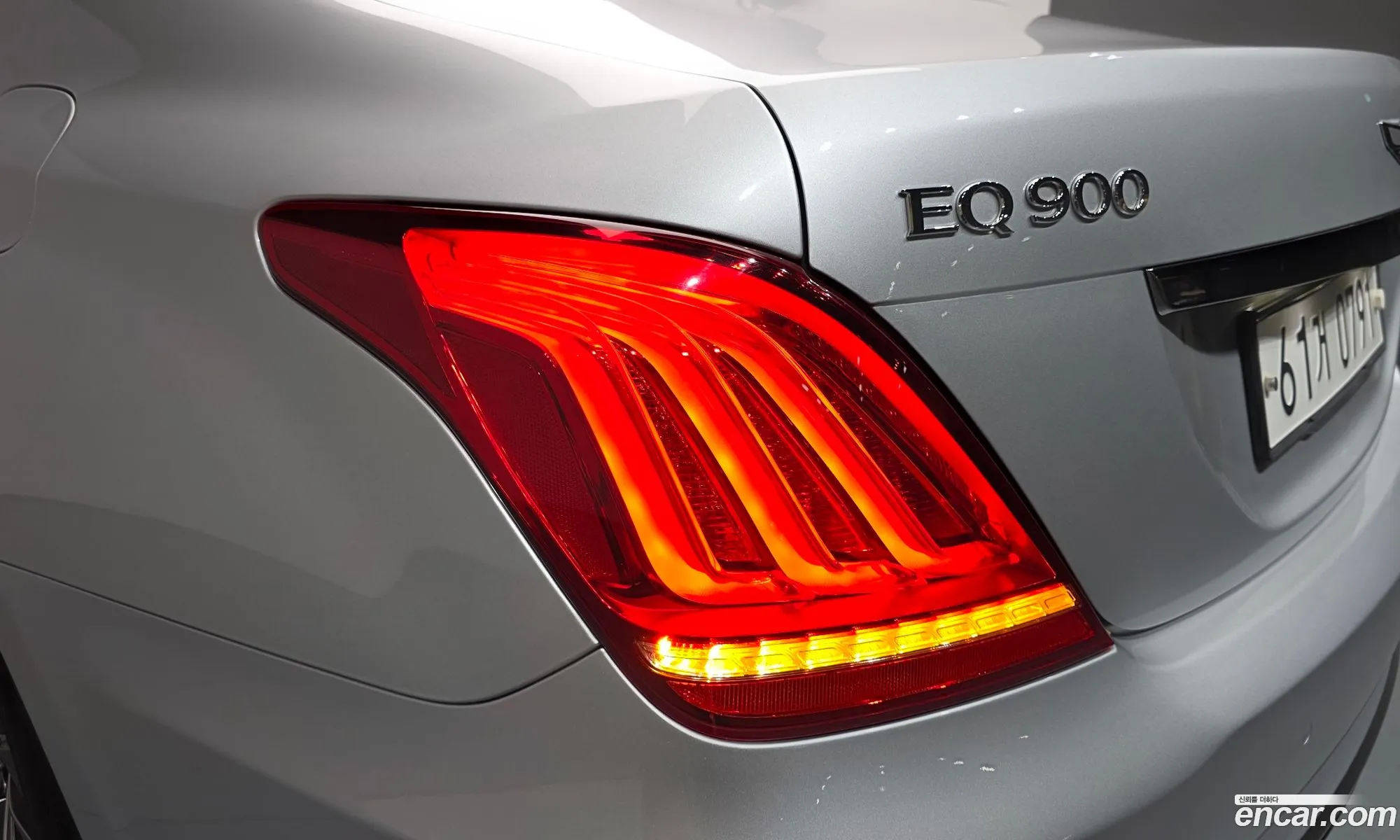 Genesis EQ900 2015 — 36