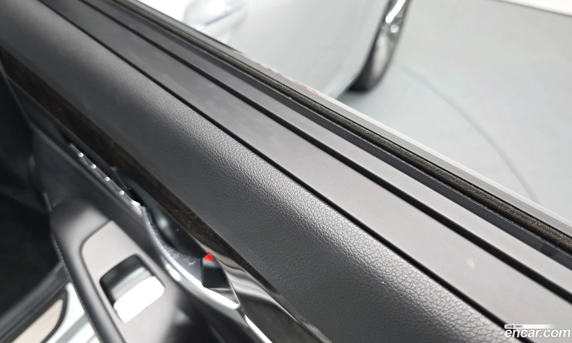 Genesis EQ900 2015 — 15