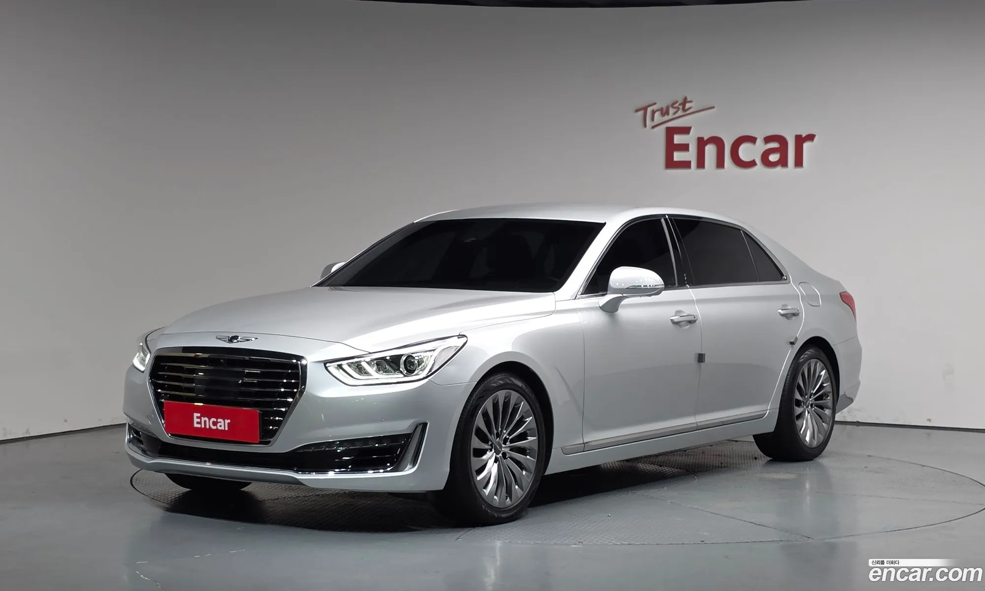 Genesis EQ900 2015 — 16