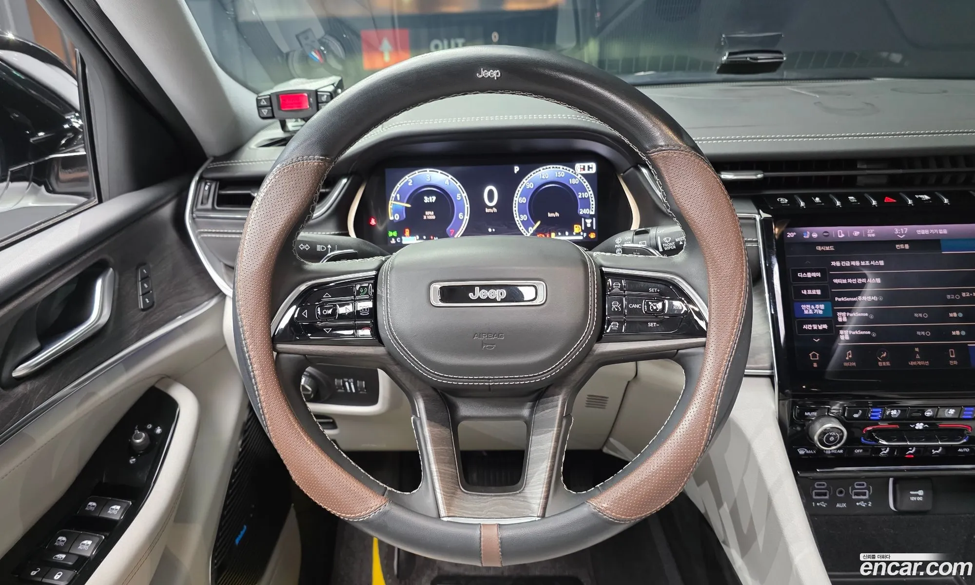 Jeep Grand Cherokee 2021 — 2