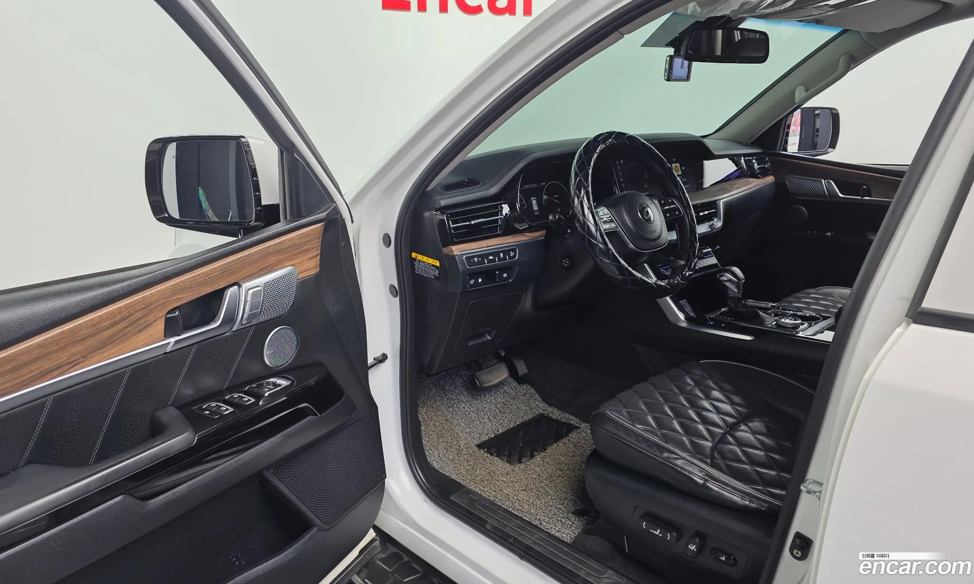 Kia Mohave the Master 2020 KNAKN814DLA205736 — 14