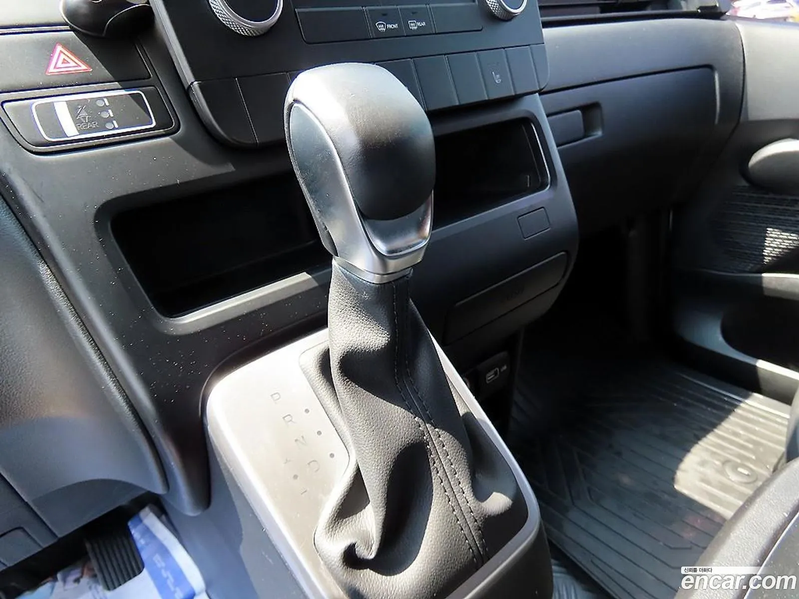 Hyundai Staria 2022 — 12