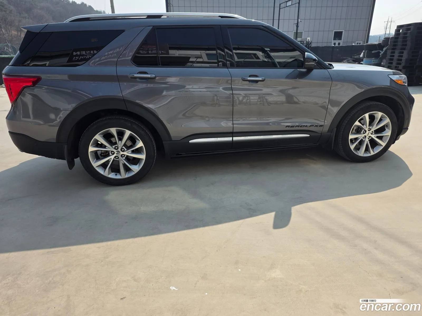 Ford Explorer 6th Gen 2021 — 6