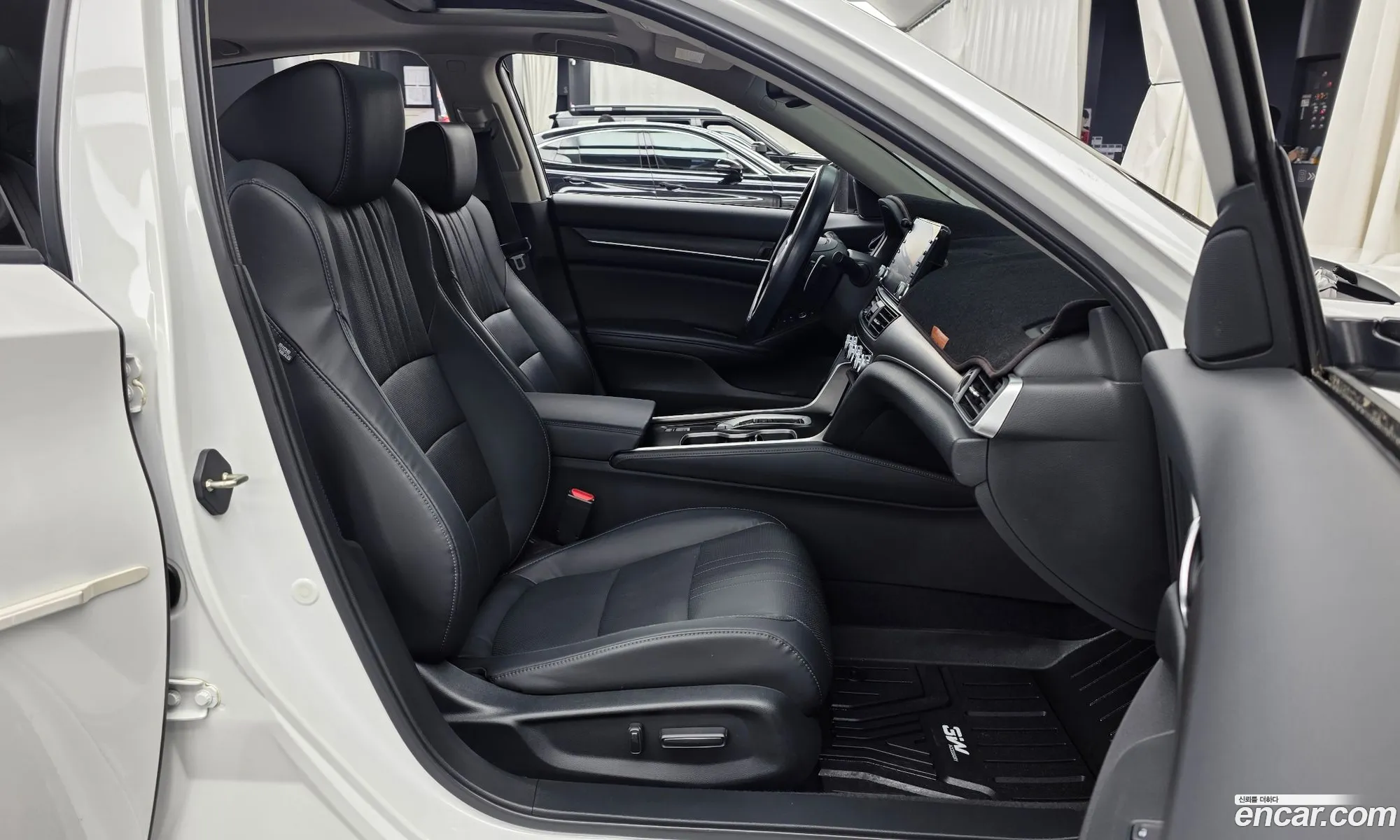 Honda Accord 10th Gen 2018 — 16