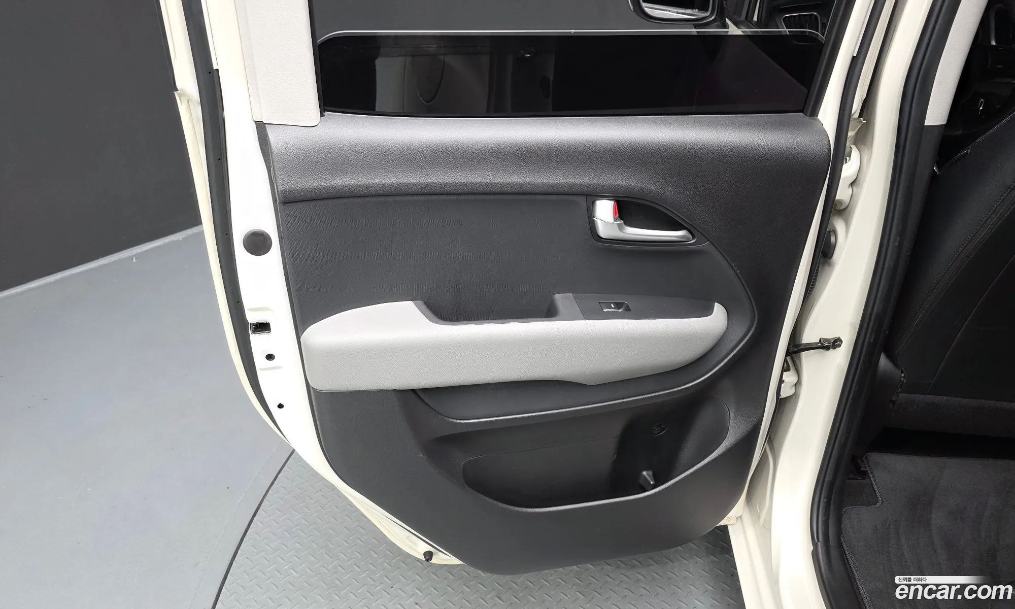 Kia Ray 2019 KNACG811BKT219010 — 16