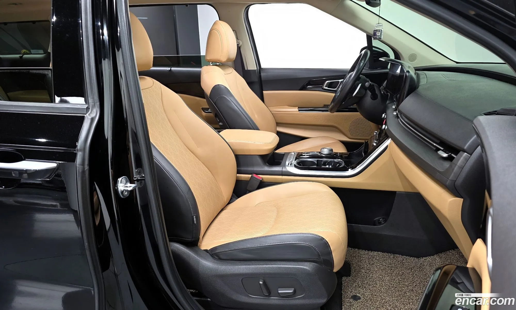 Kia Carnival 2020 KNANC81BBMS035214 — 7