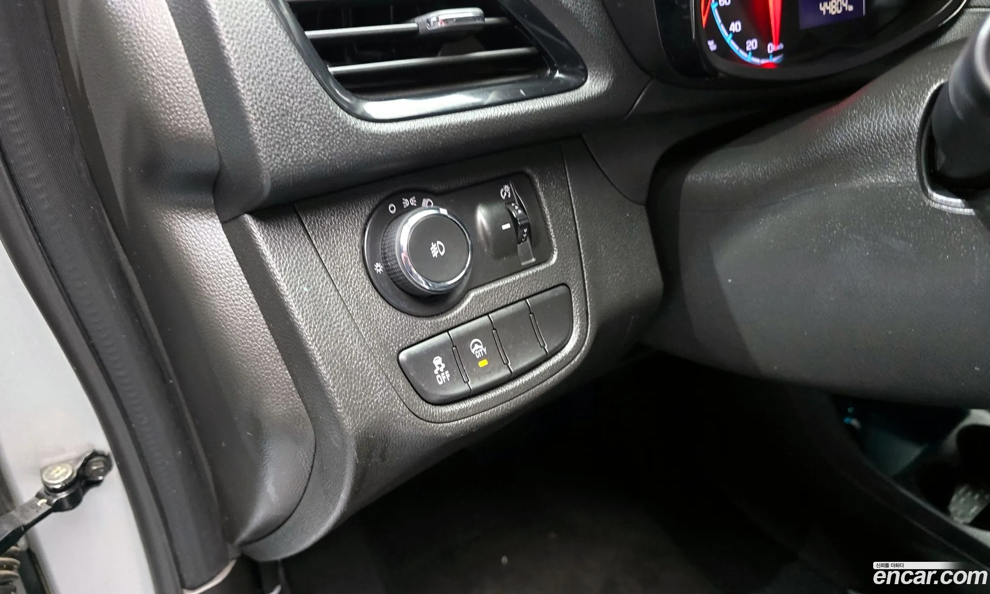 Chevrolet (GM Daewoo) The Next Spark 2017 KLYDC487DHC241753 — 30