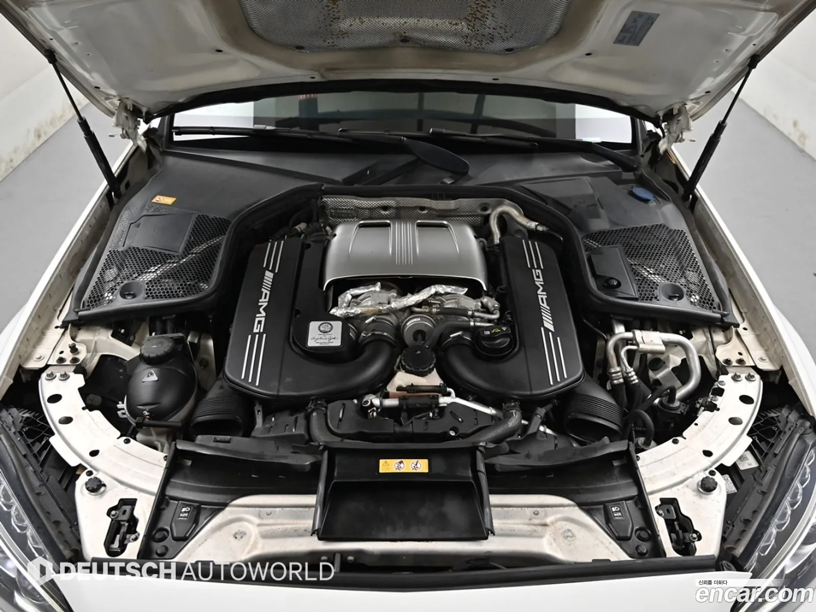 Mercedes-Benz C-Class W205 2015 — 18