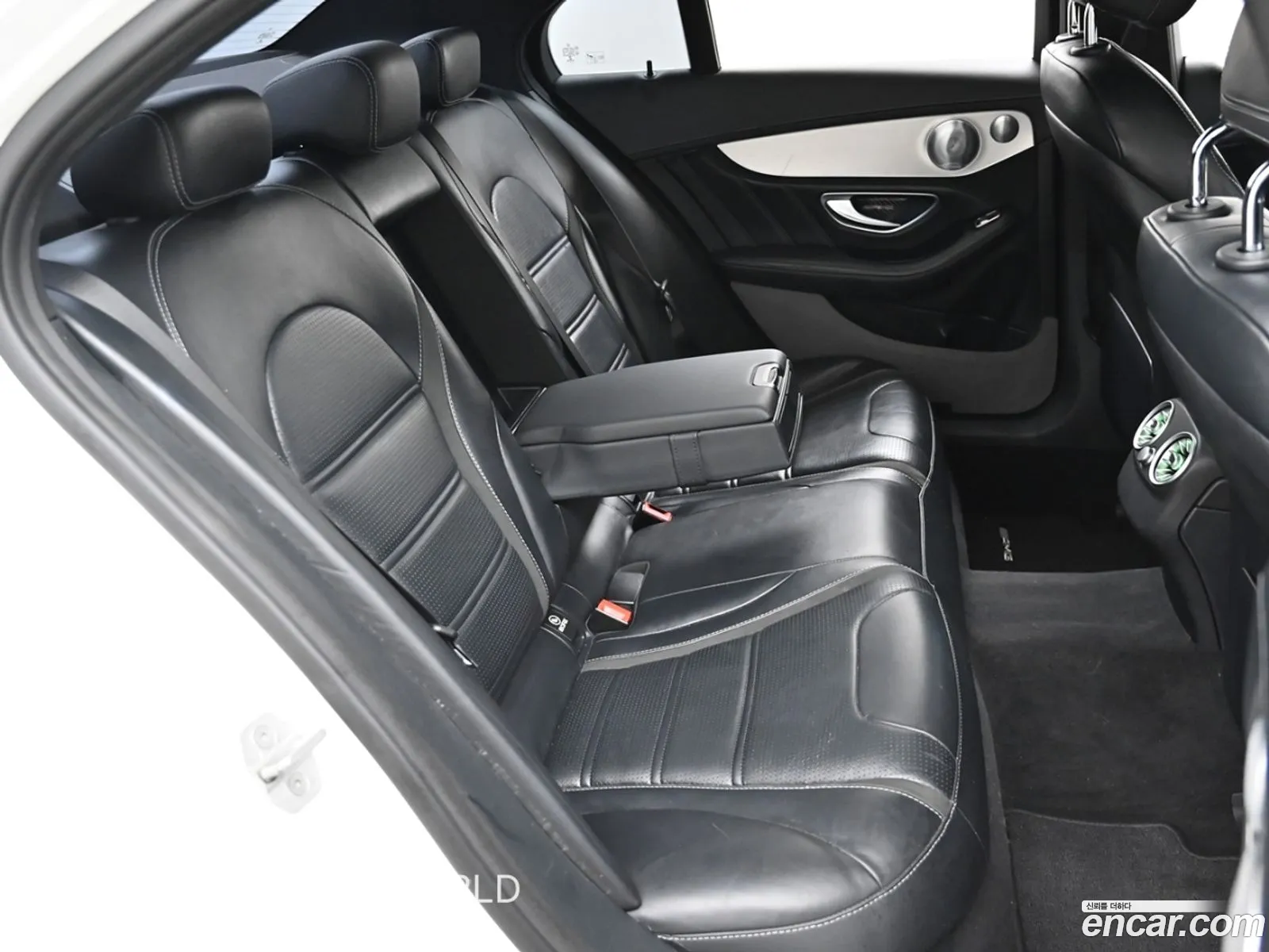 Mercedes-Benz C-Class W205 2015 — 10