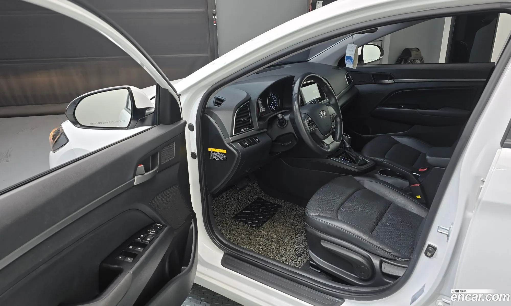 Hyundai Elantra AD 2016 KMHD741DBGU084776 — 11