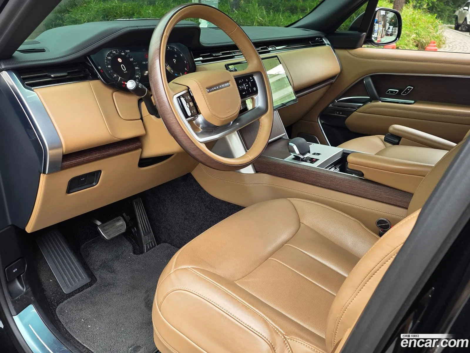 Land Rover Range Rover 2024 — 9