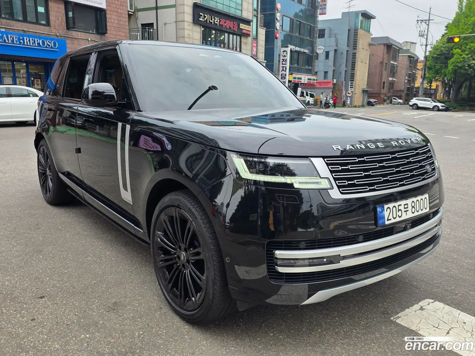 Land Rover Range Rover 2024 — 3