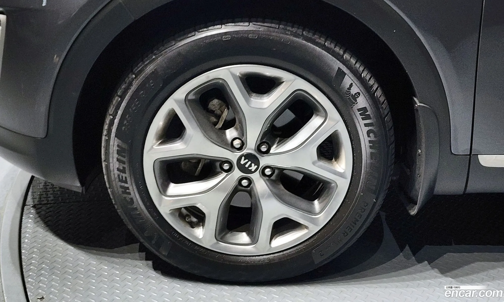 Kia Sorento 2014 KNAPS81ABFA018245 — 9