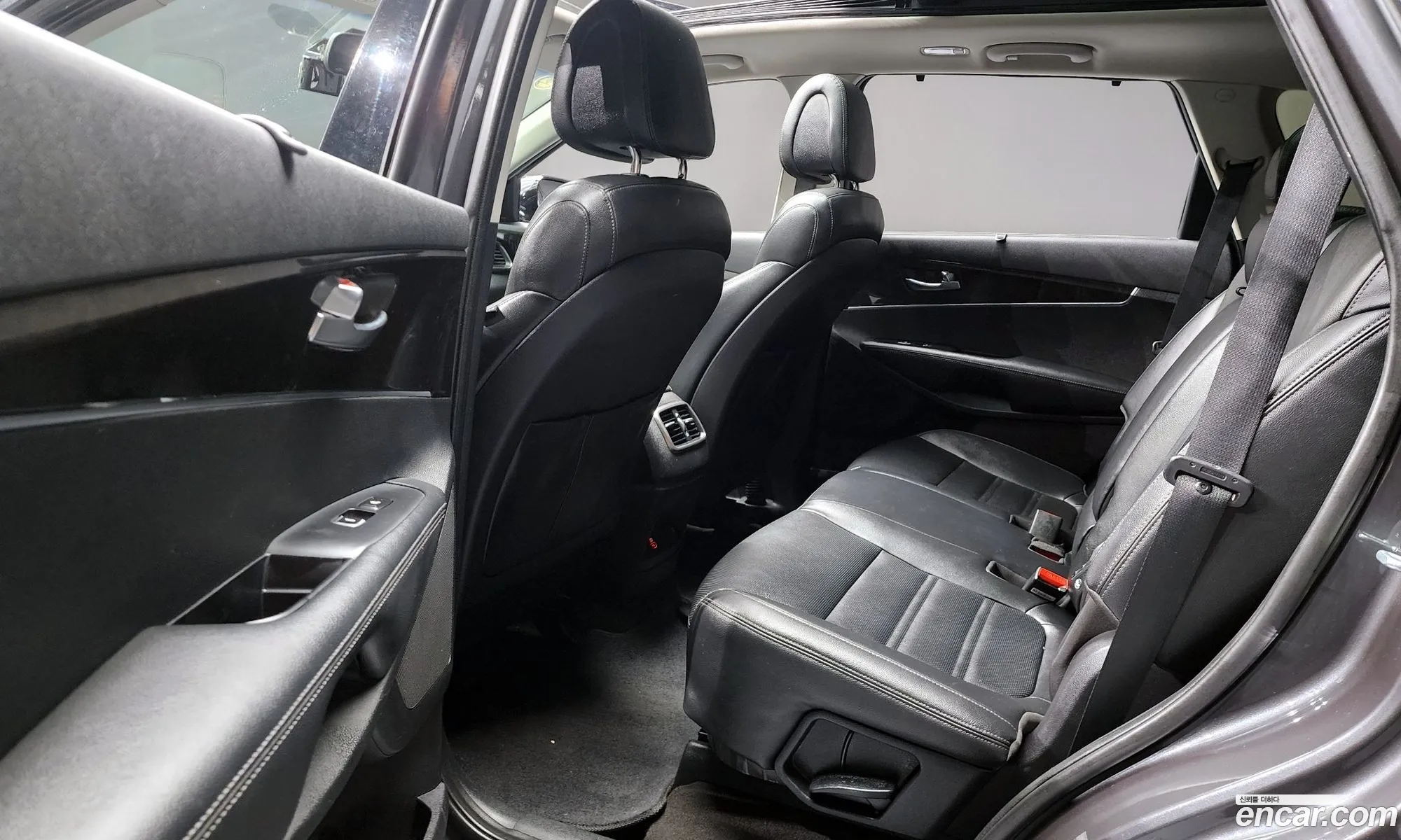 Kia Sorento 2014 KNAPS81ABFA018245 — 10