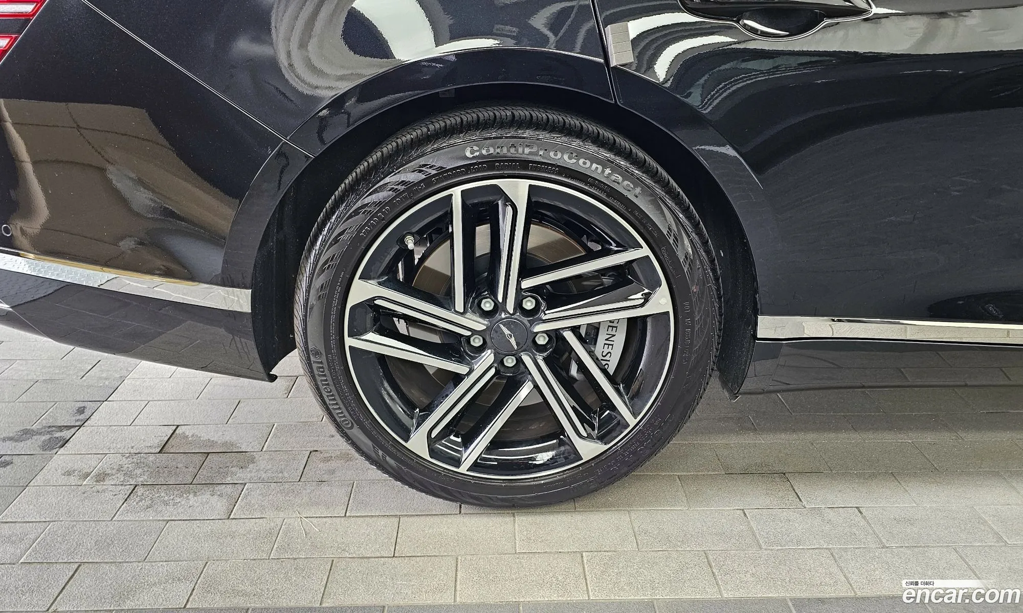 Genesis G80 2026 KMTGB41CDTU327033 — 17