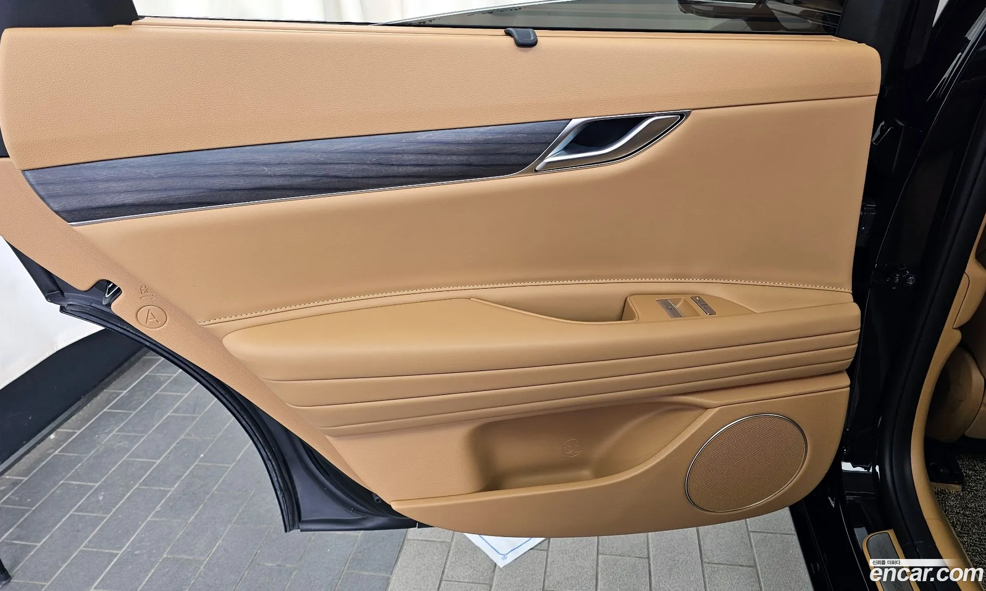 Genesis G80 2026 KMTGB41CDTU327033 — 18