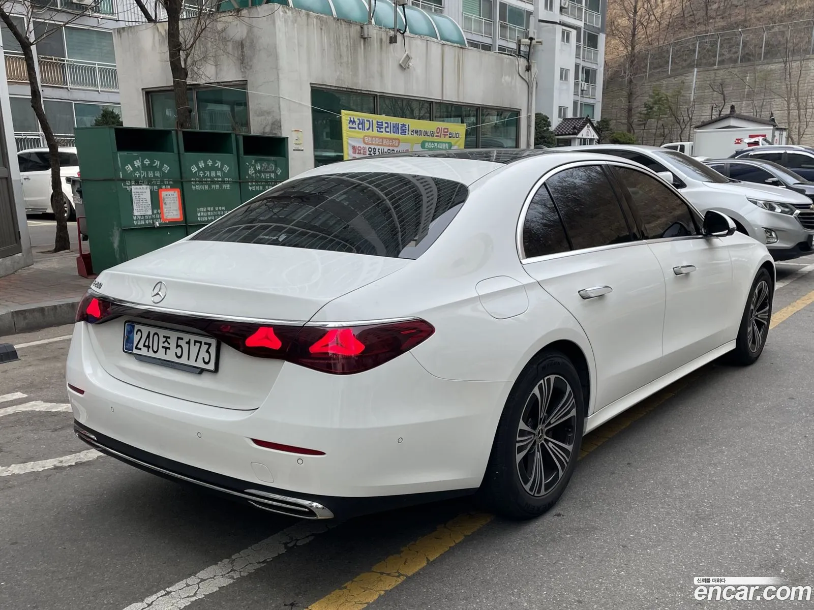 Mercedes-Benz E-Class W214 2024 — 11