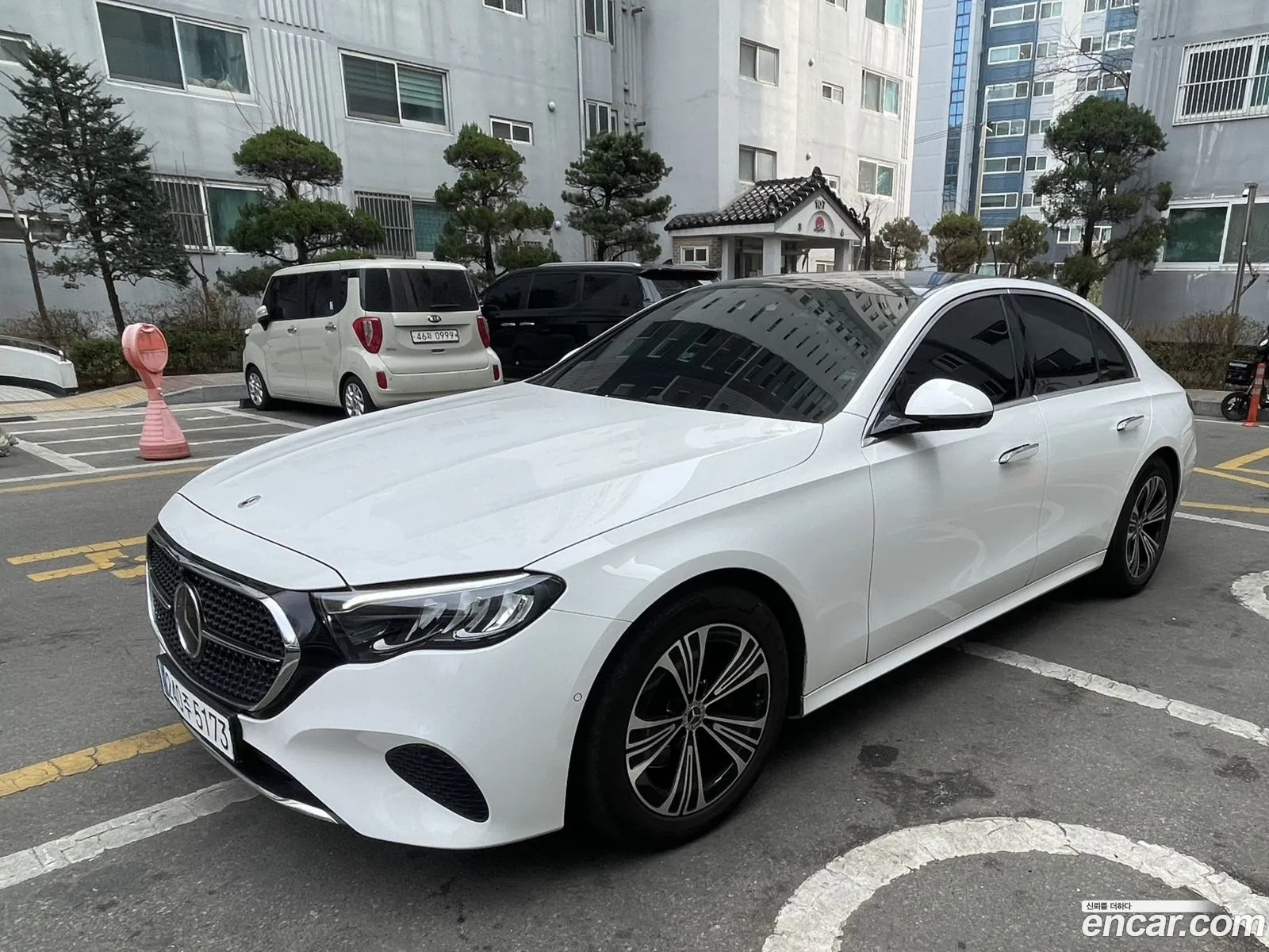Mercedes-Benz E-Class W214 2024 — 14