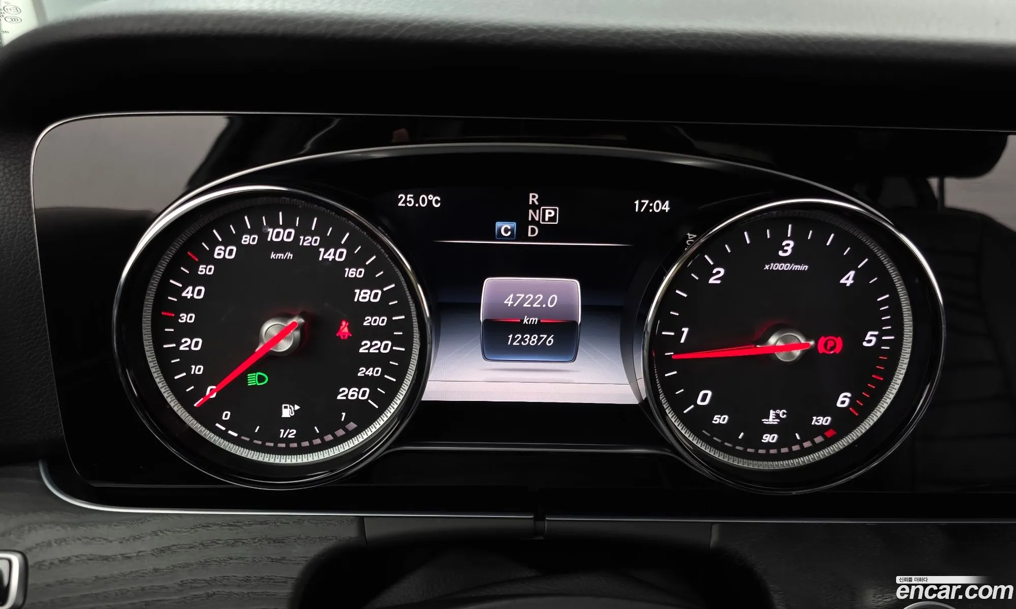 Mercedes-Benz E-Class W213 2017 WDDZF0EB2HA172798 — 14