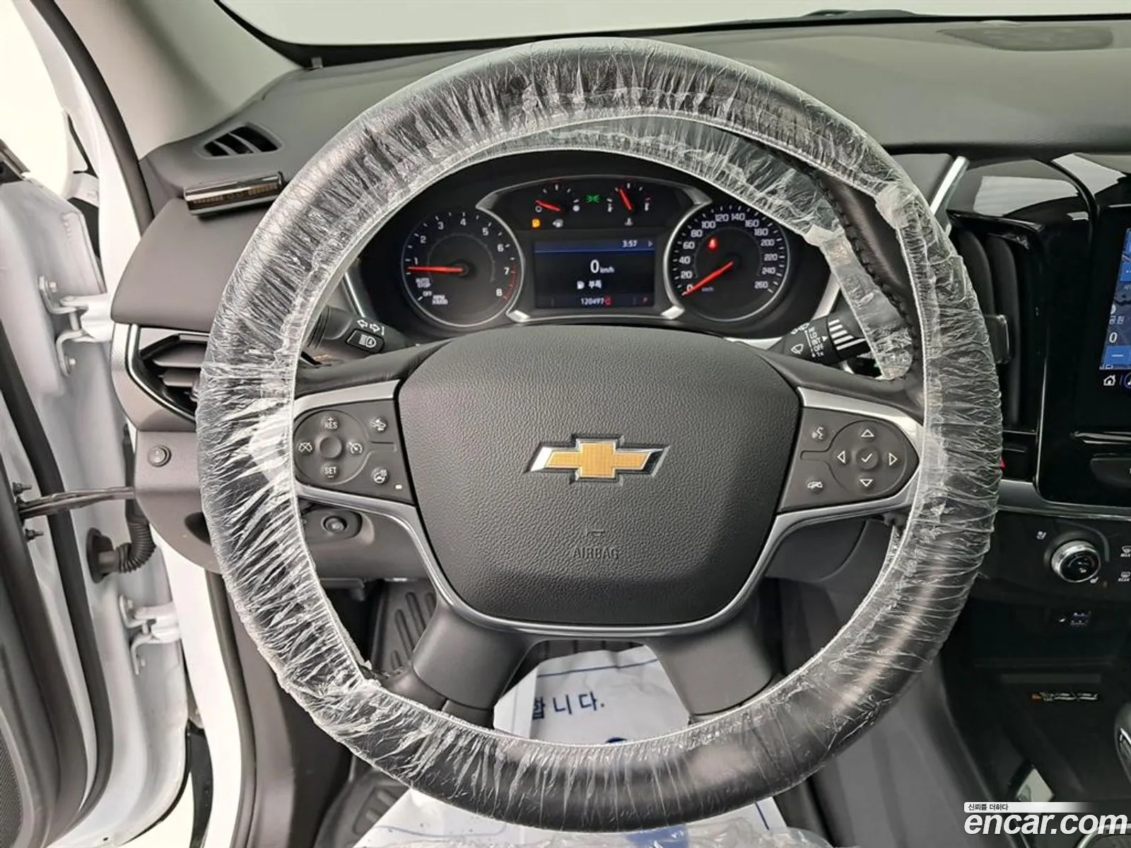 Chevrolet (GM Daewoo) Traverse 2021 — 3