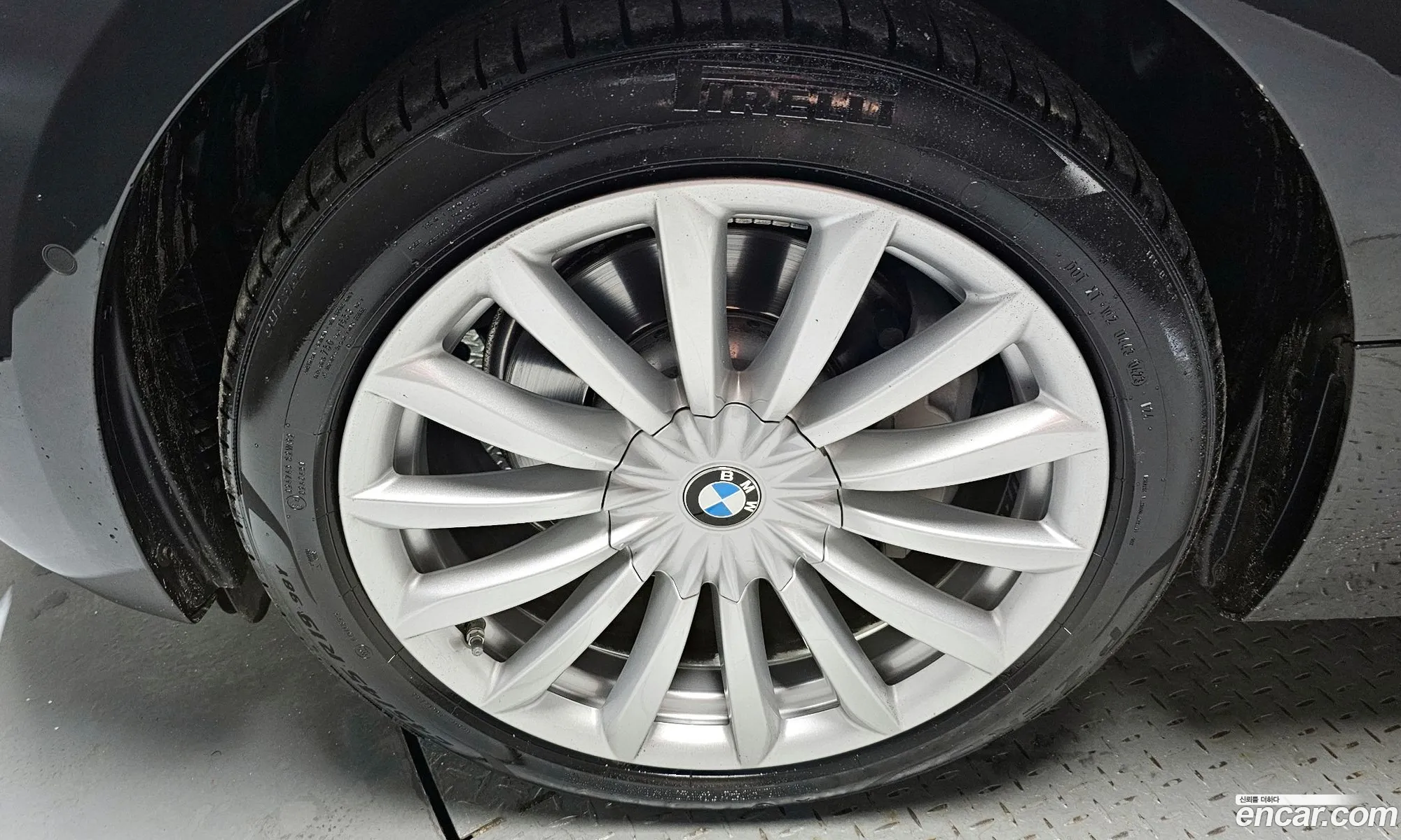 BMW 6 Series GT 2023 — 30