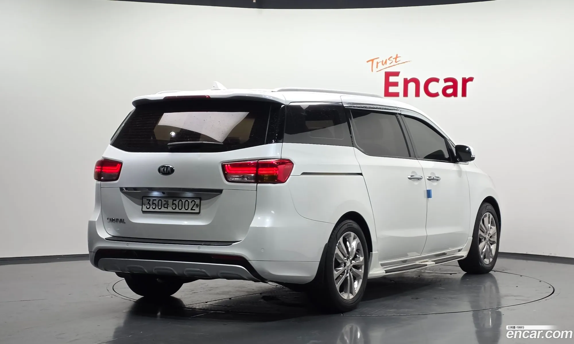 Kia Carnival 2017 KNAMD81ABJS357222 — 5
