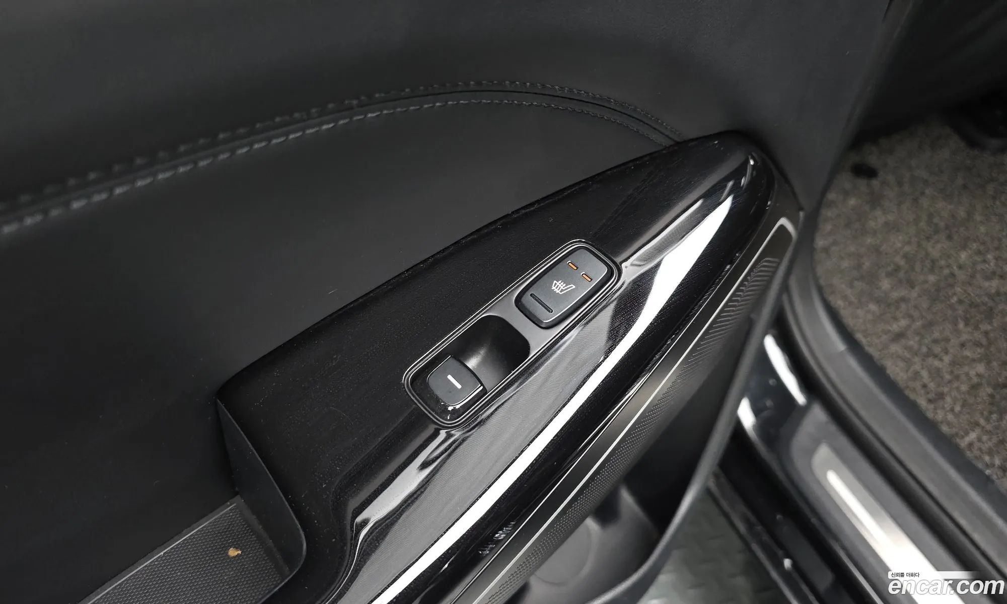 Kia K7 2016 — 32