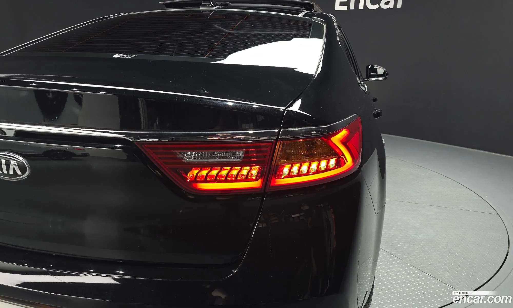Kia K7 2016 — 16
