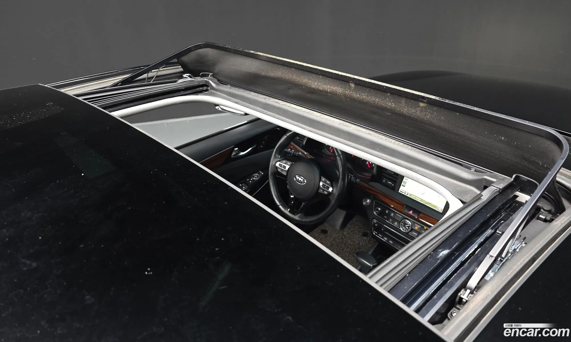 Kia K7 2016 — 12