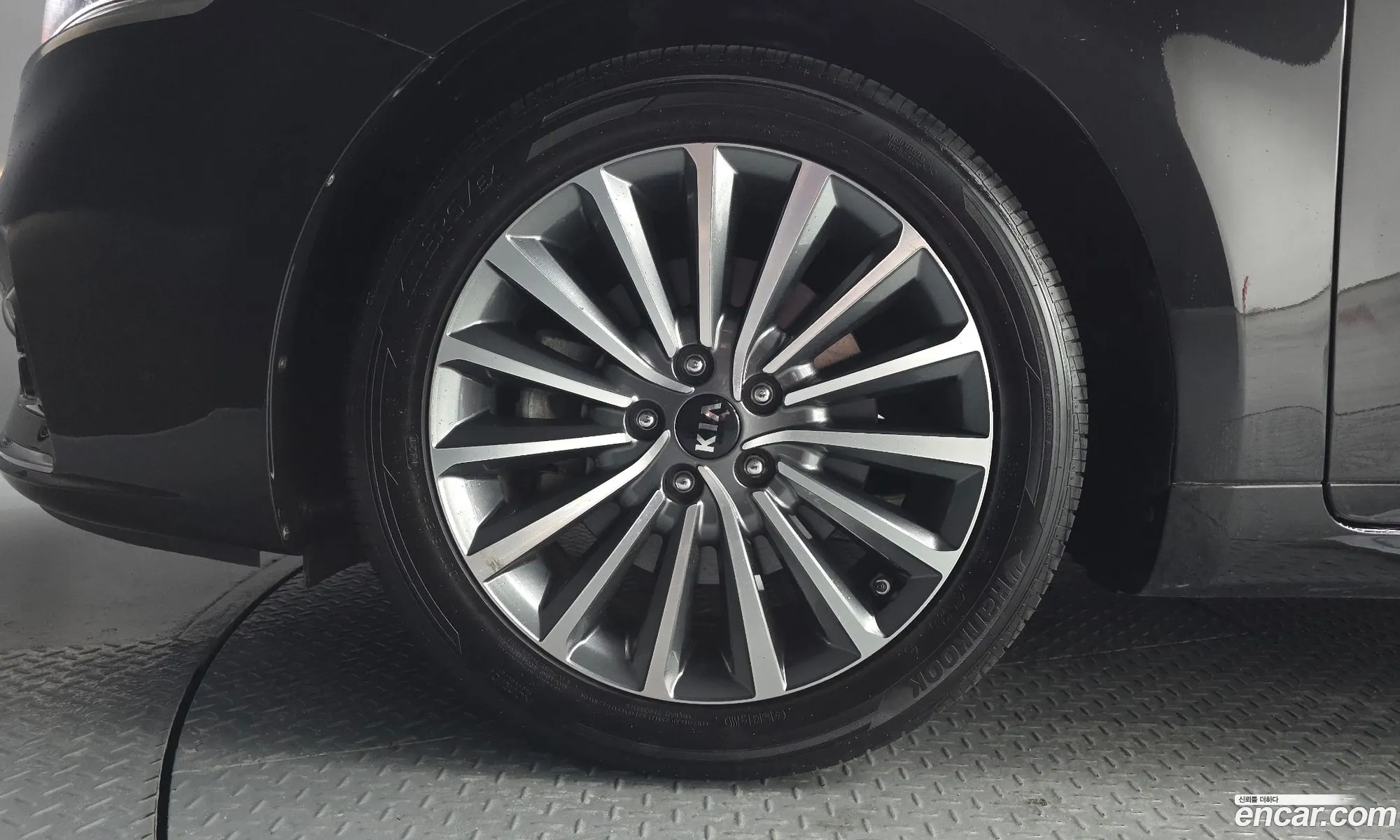 Kia K7 2016 — 7