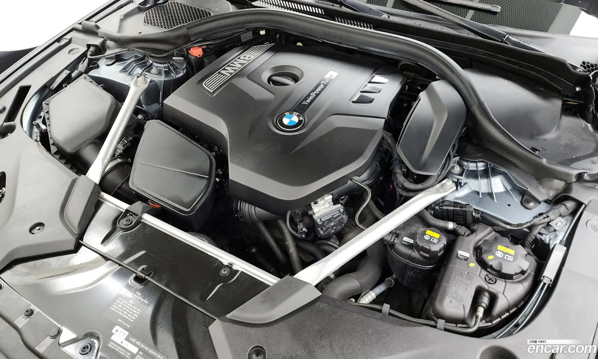 BMW 5 Series 2019 — 21