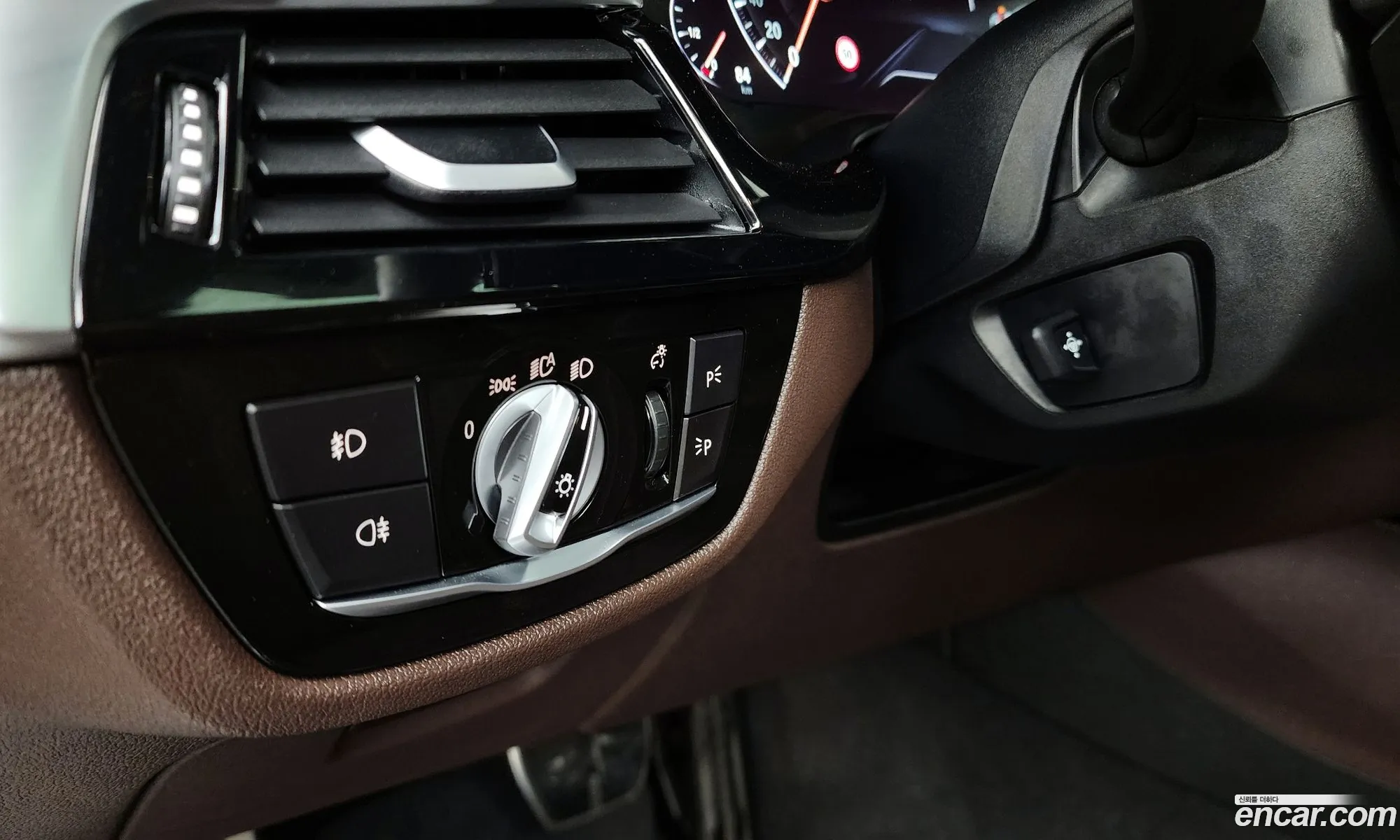 BMW 5 Series 2019 — 3