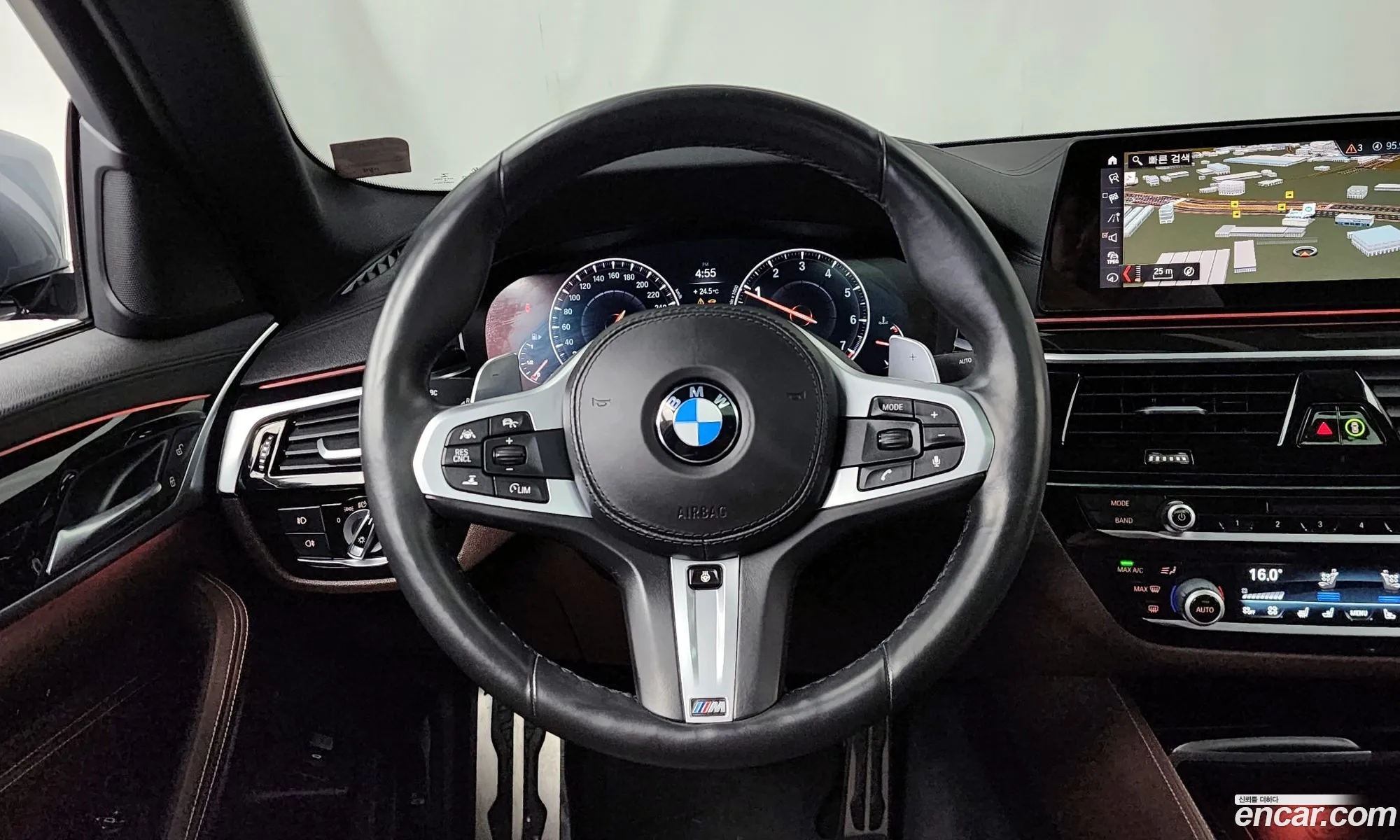 BMW 5 Series 2019 — 28