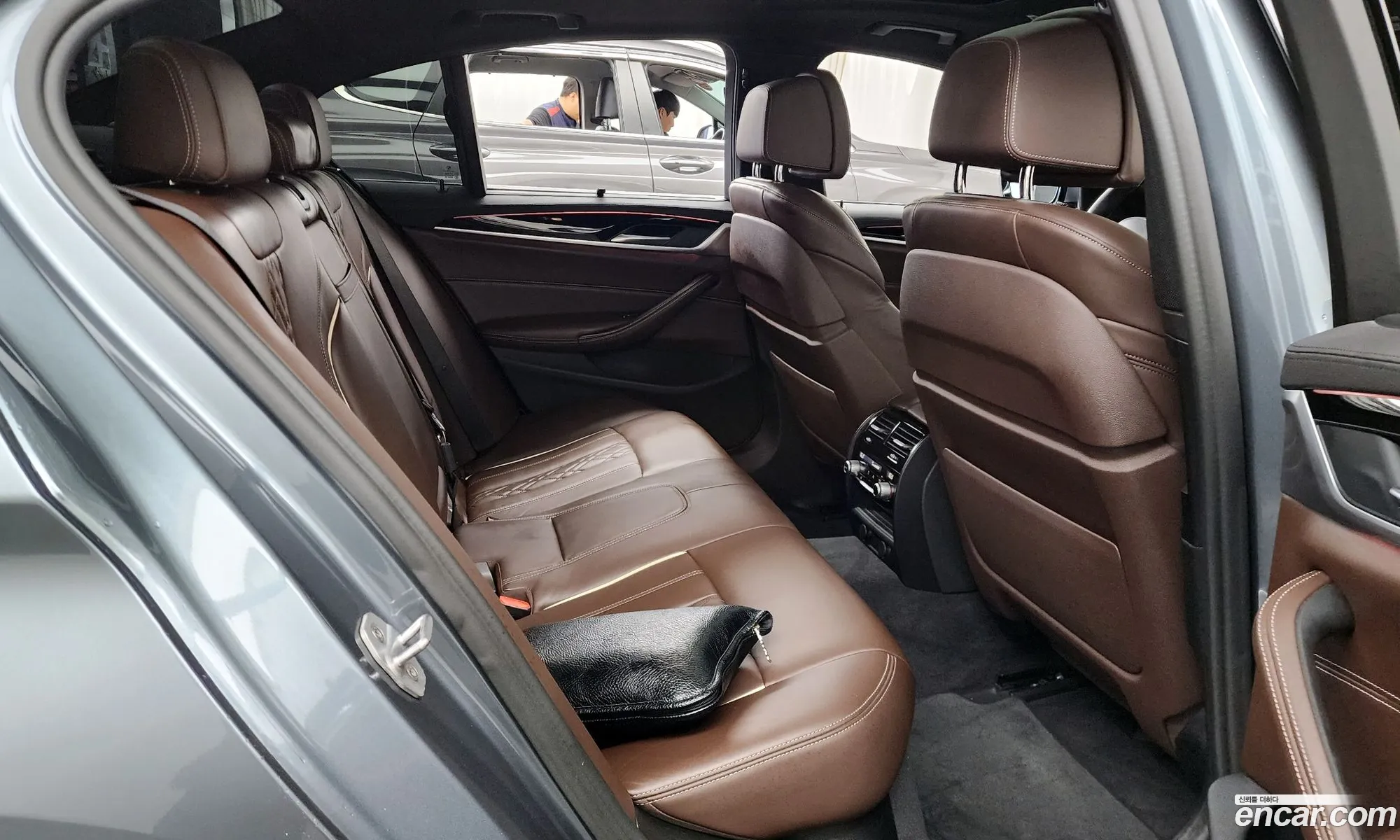 BMW 5 Series 2019 — 24