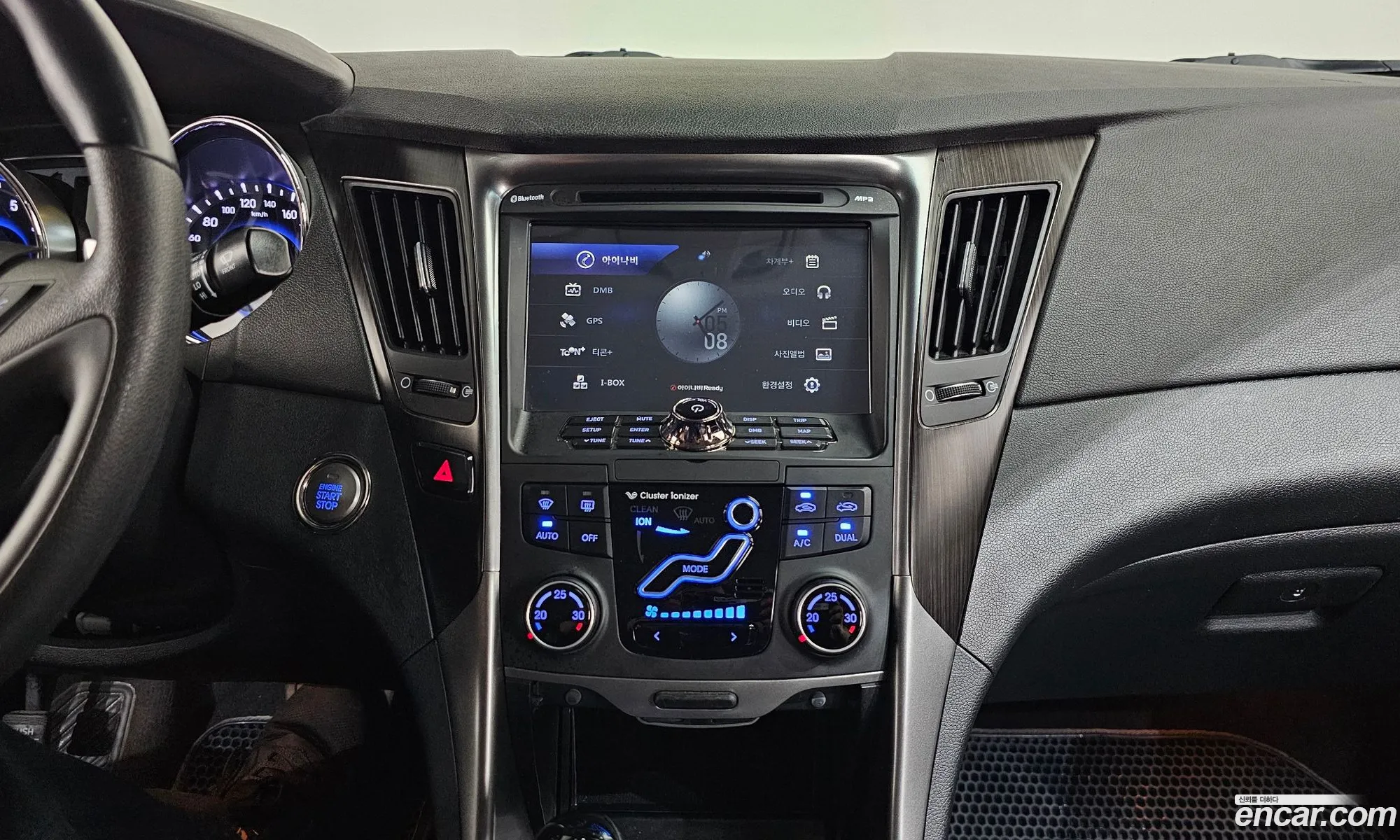 Hyundai YF Sonata 2012 KMHEC41ABCA424738 — 2