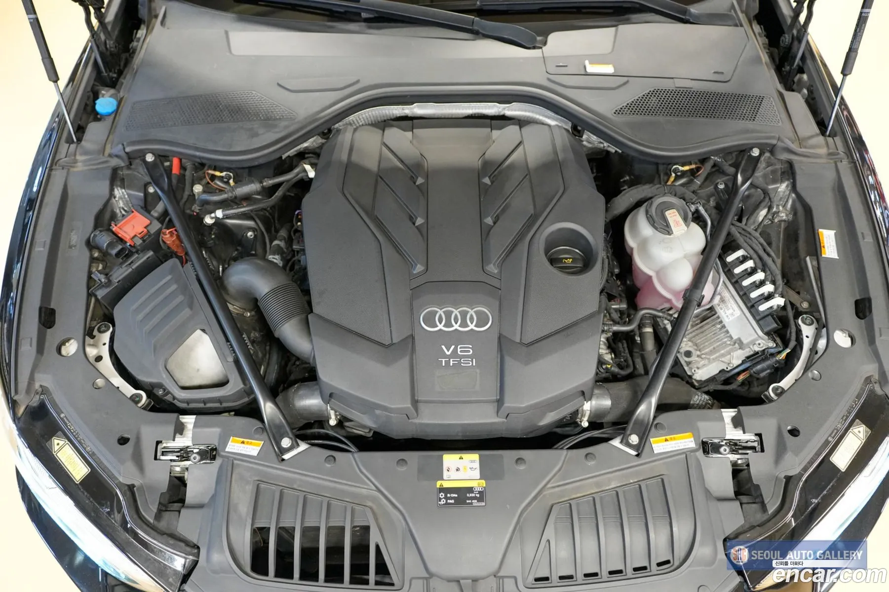 Audi A8 2021 — 9