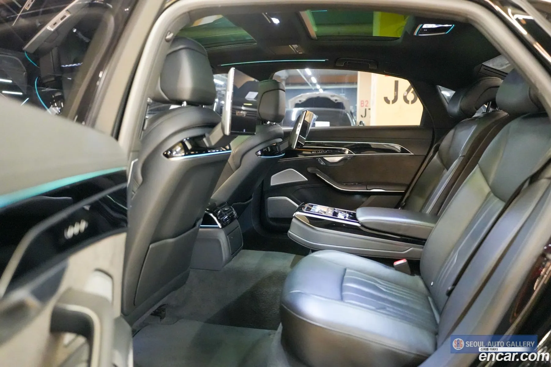 Audi A8 2021 — 14