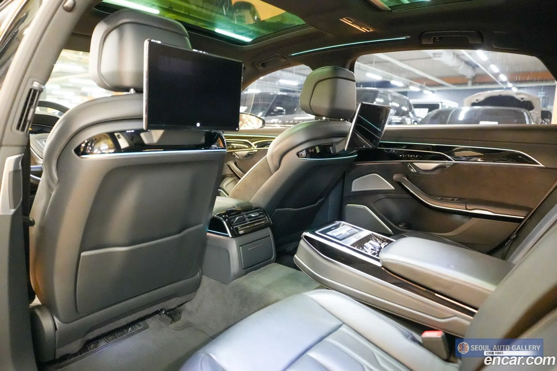 Audi A8 2021 — 5
