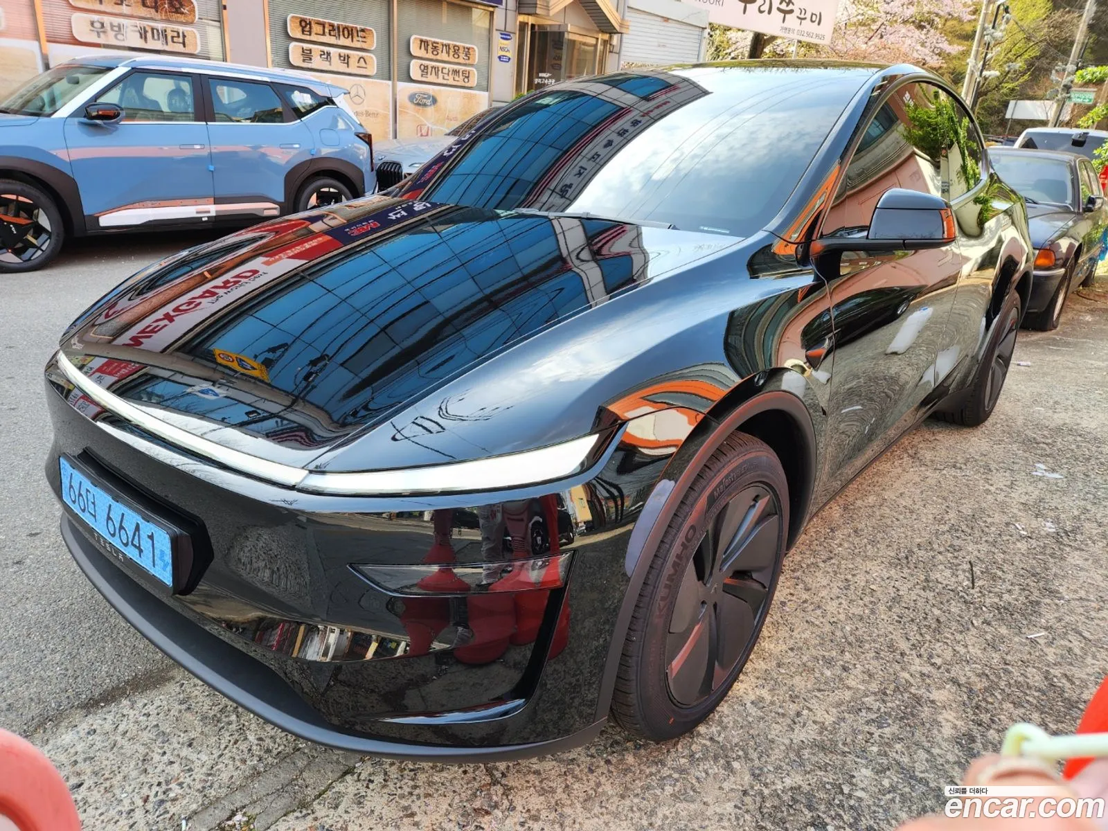 Tesla Model Y 2026 — 19