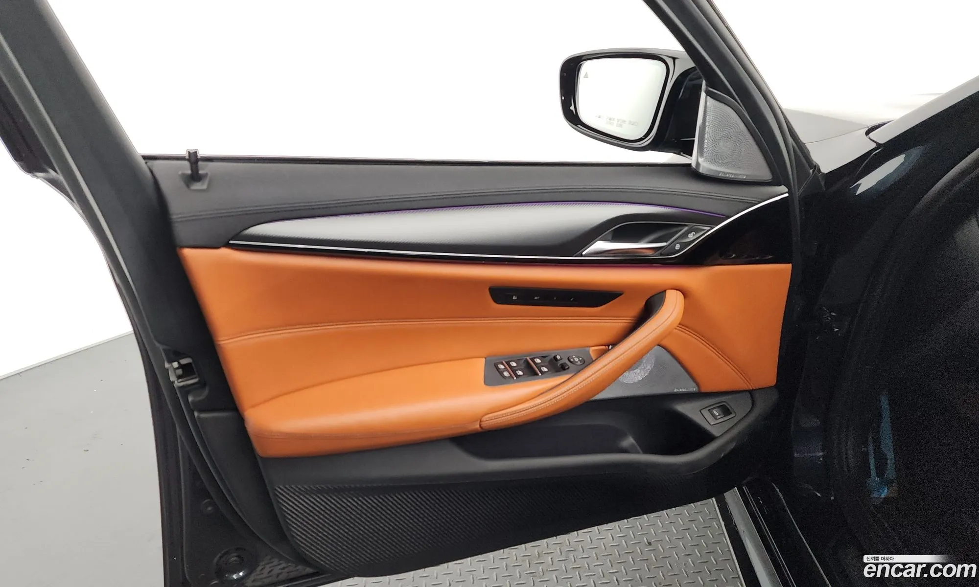 BMW M5 2020 — 32
