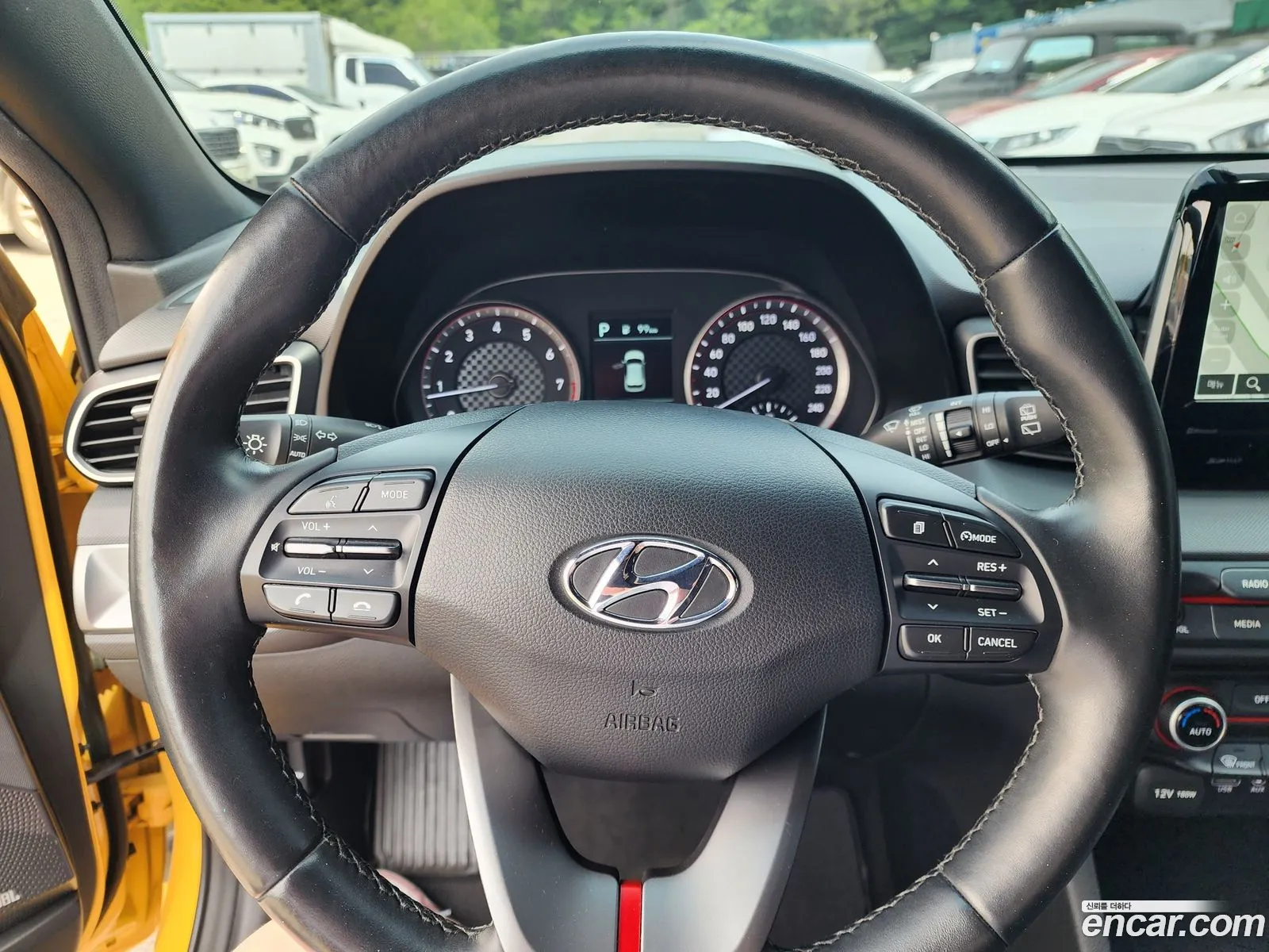 Hyundai Veloster 2018 — 18
