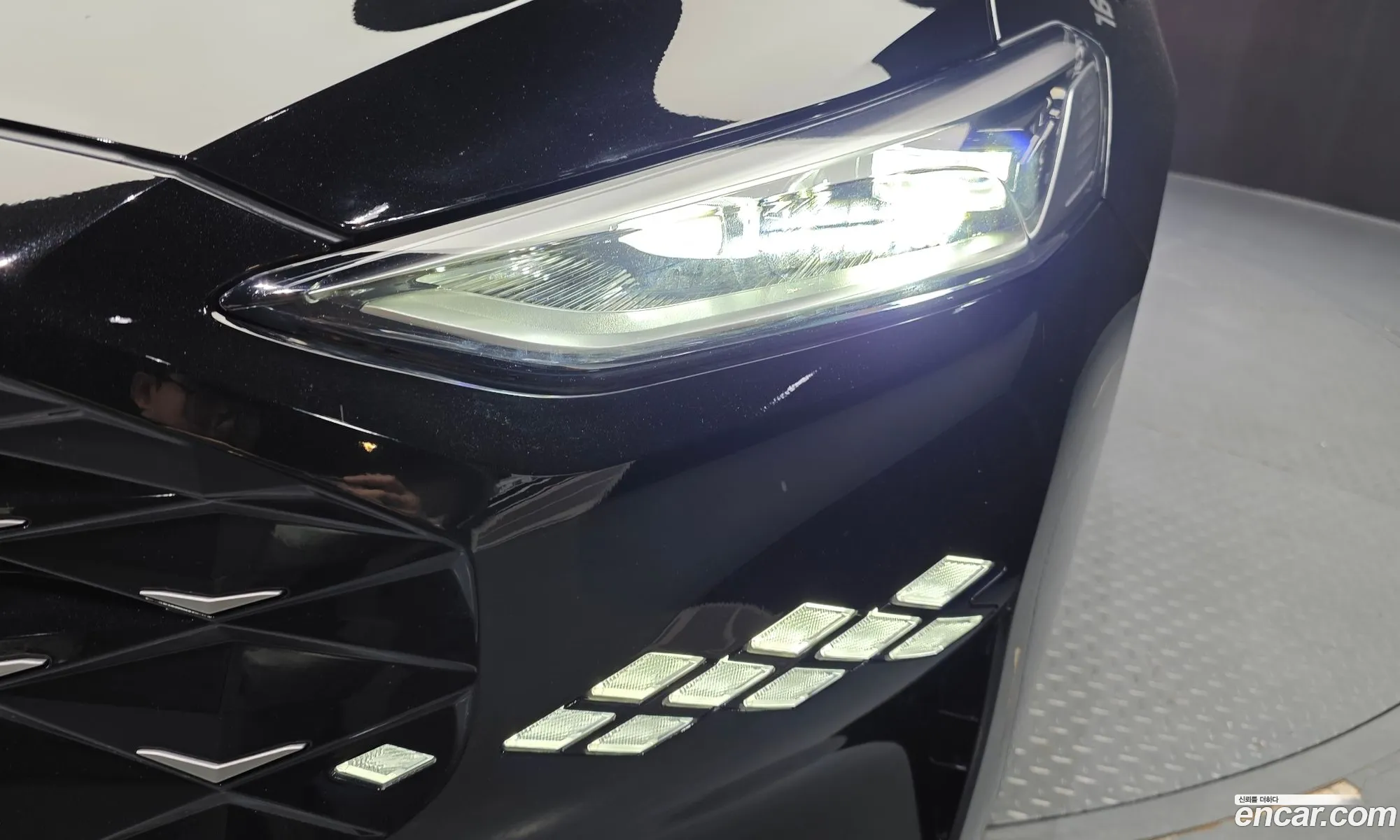 Kia K8 Hybrid 2023 — 33