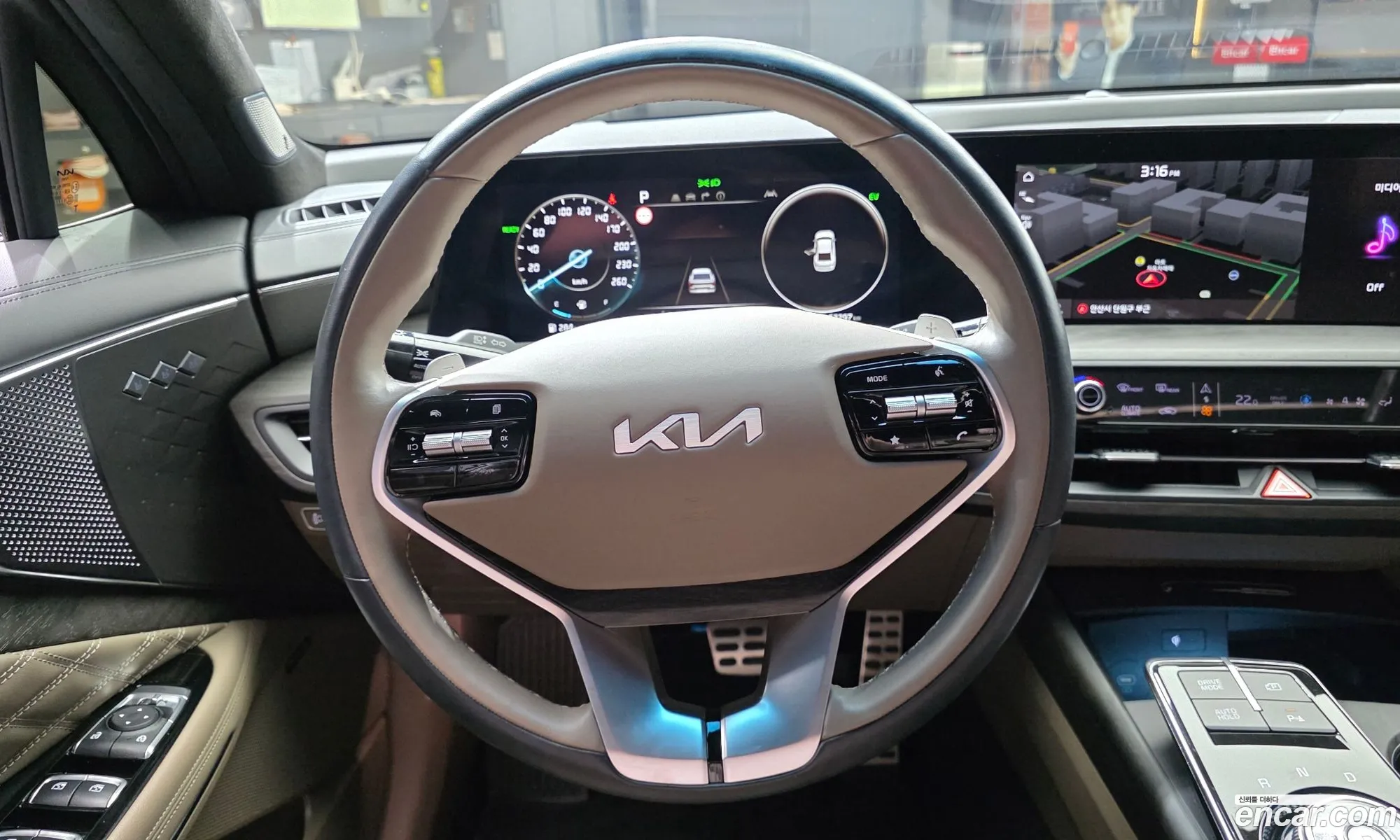 Kia K8 Hybrid 2023 — 29