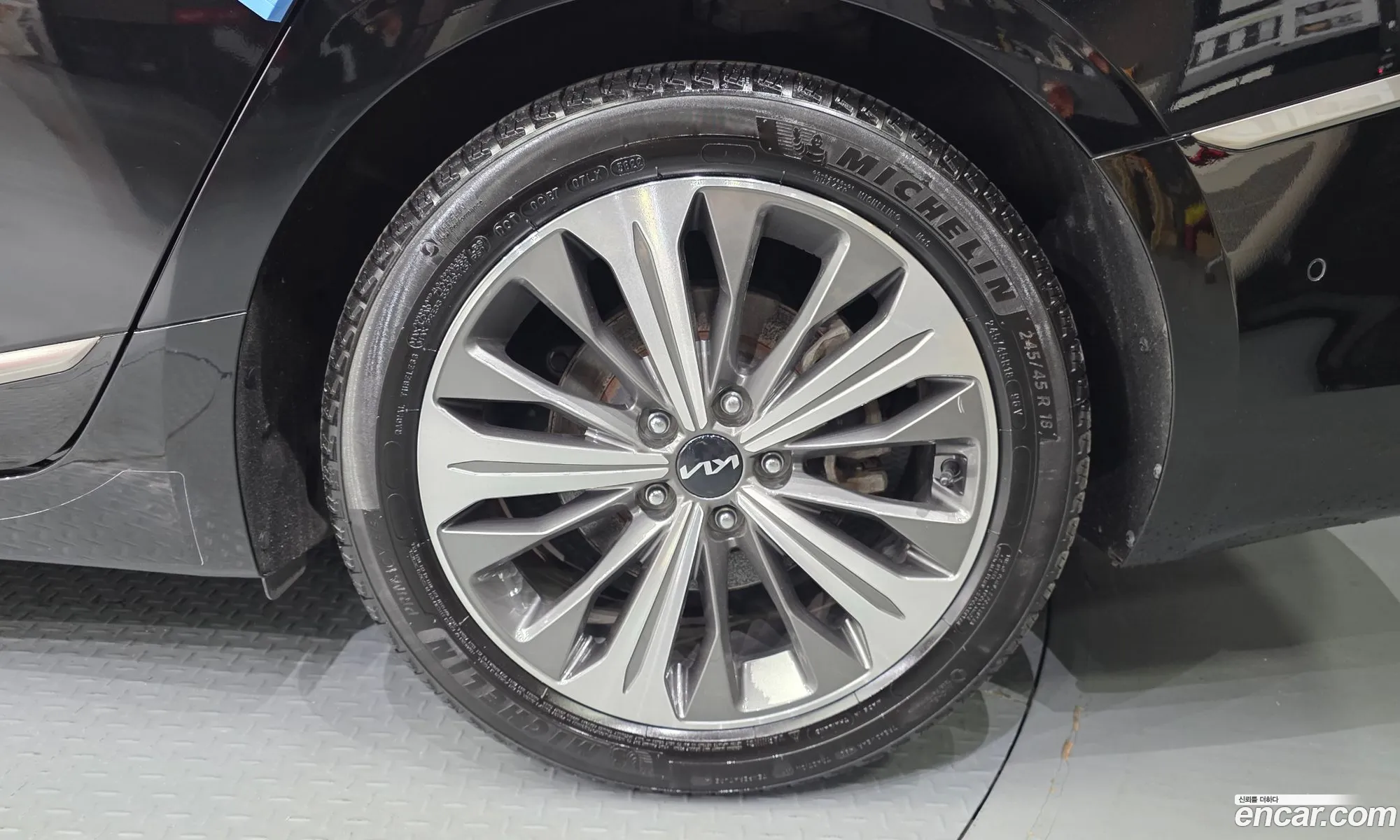 Kia K8 Hybrid 2023 — 23