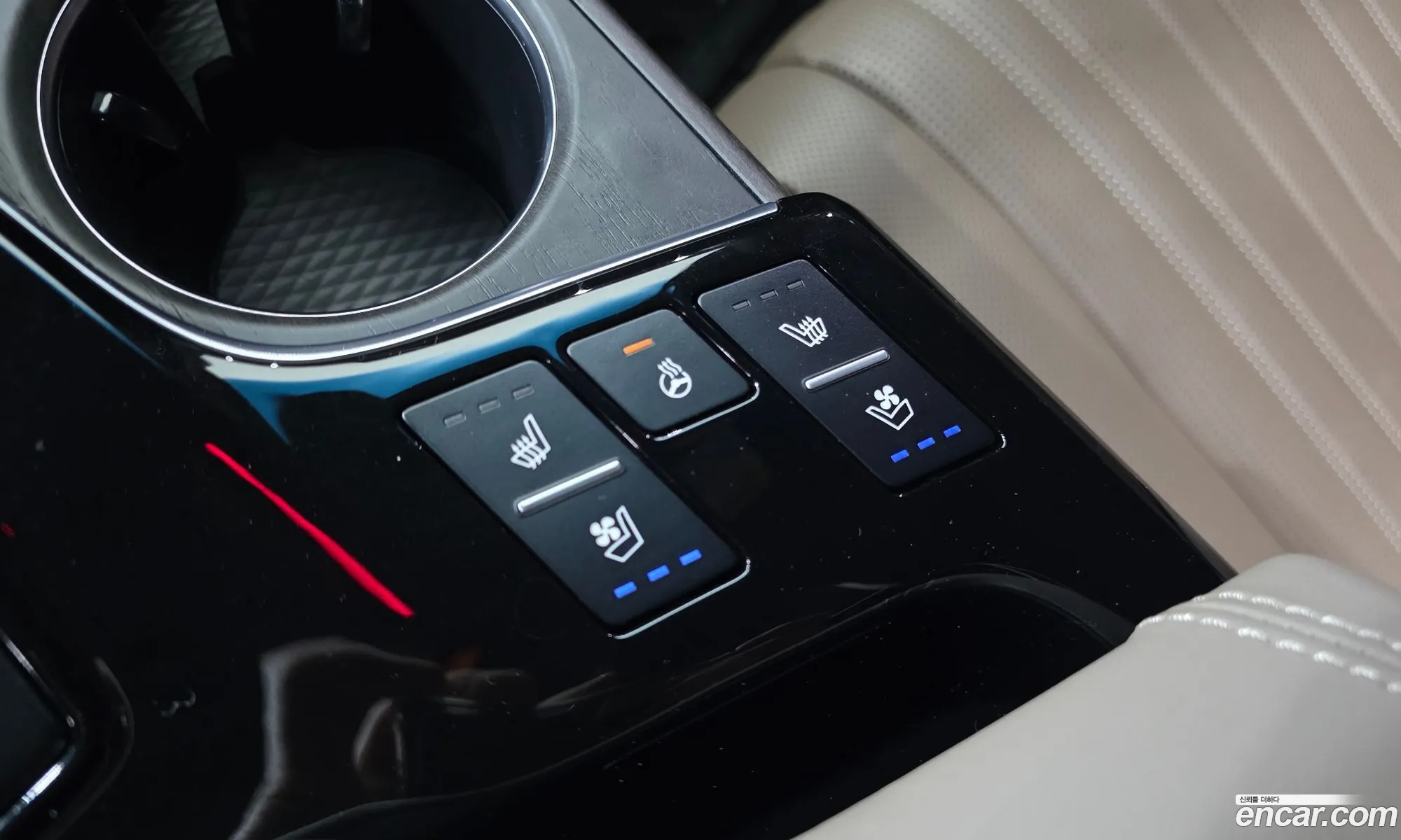 Kia K8 Hybrid 2023 — 18