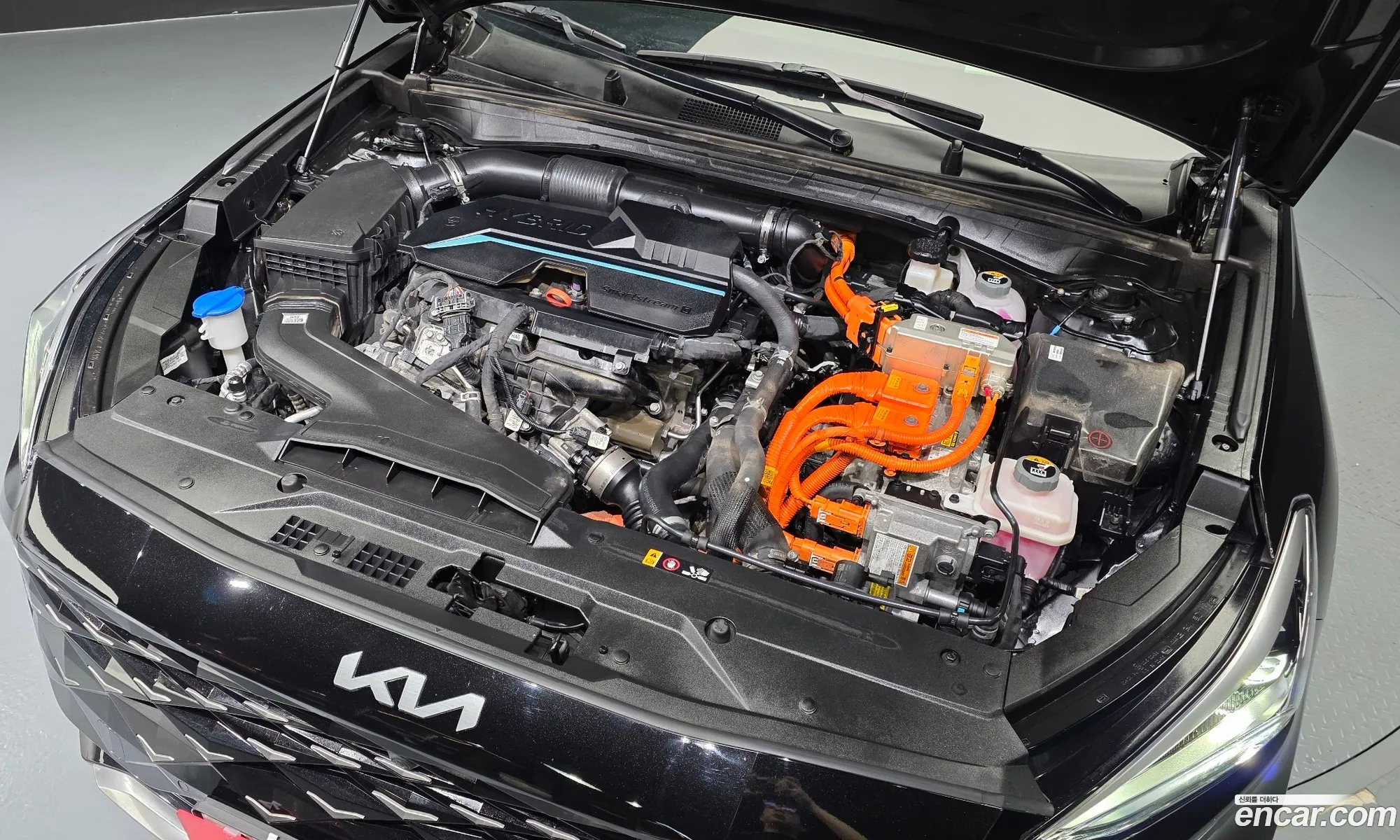 Kia K8 Hybrid 2023 — 10