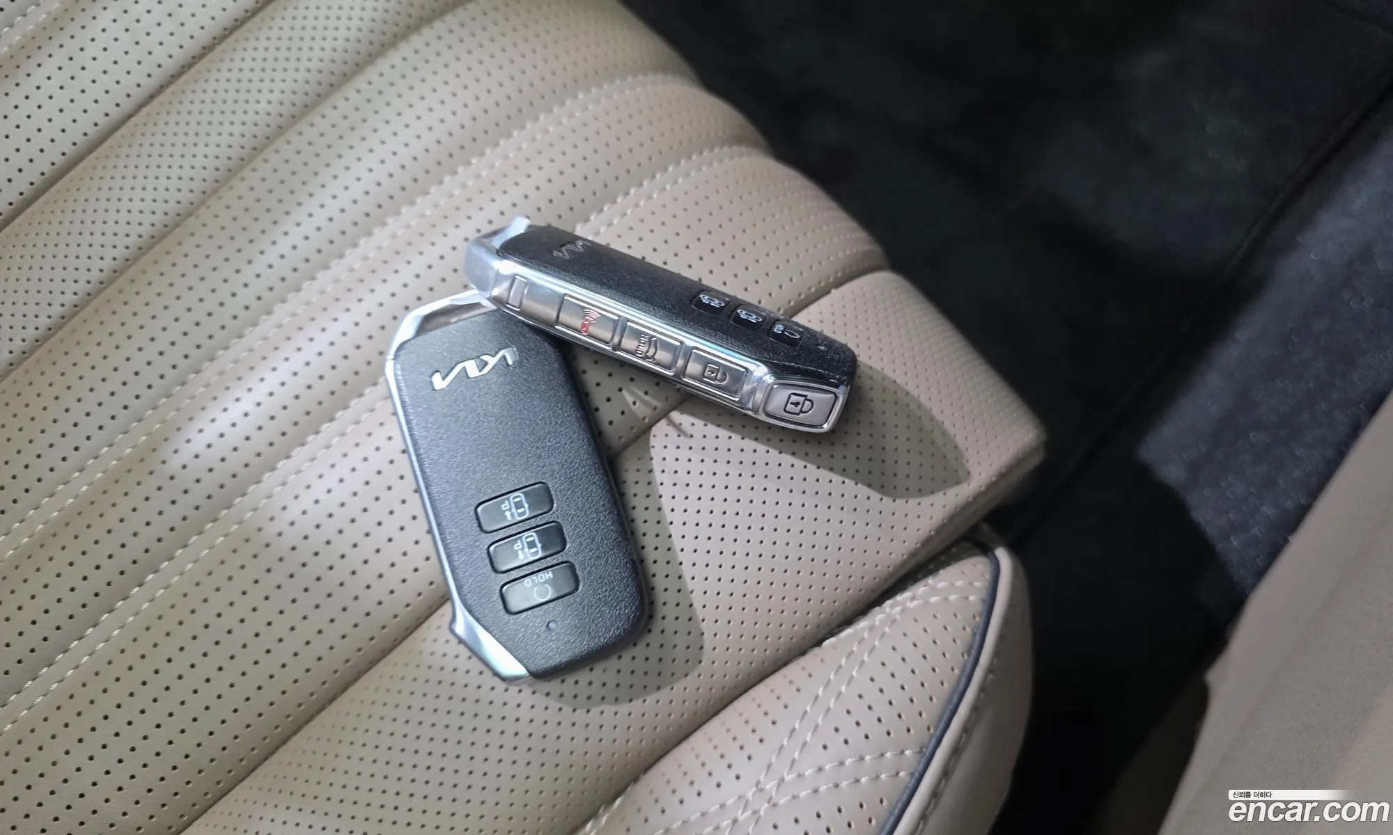 Kia K8 Hybrid 2023 — 14