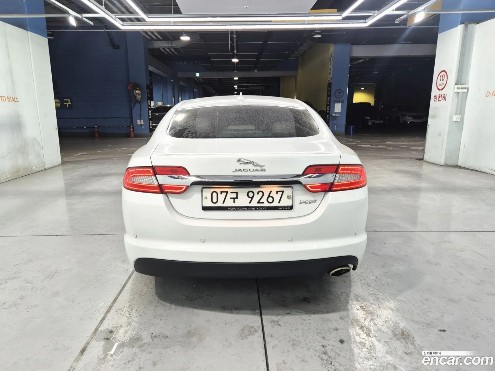 Jaguar XF 2015 — 16