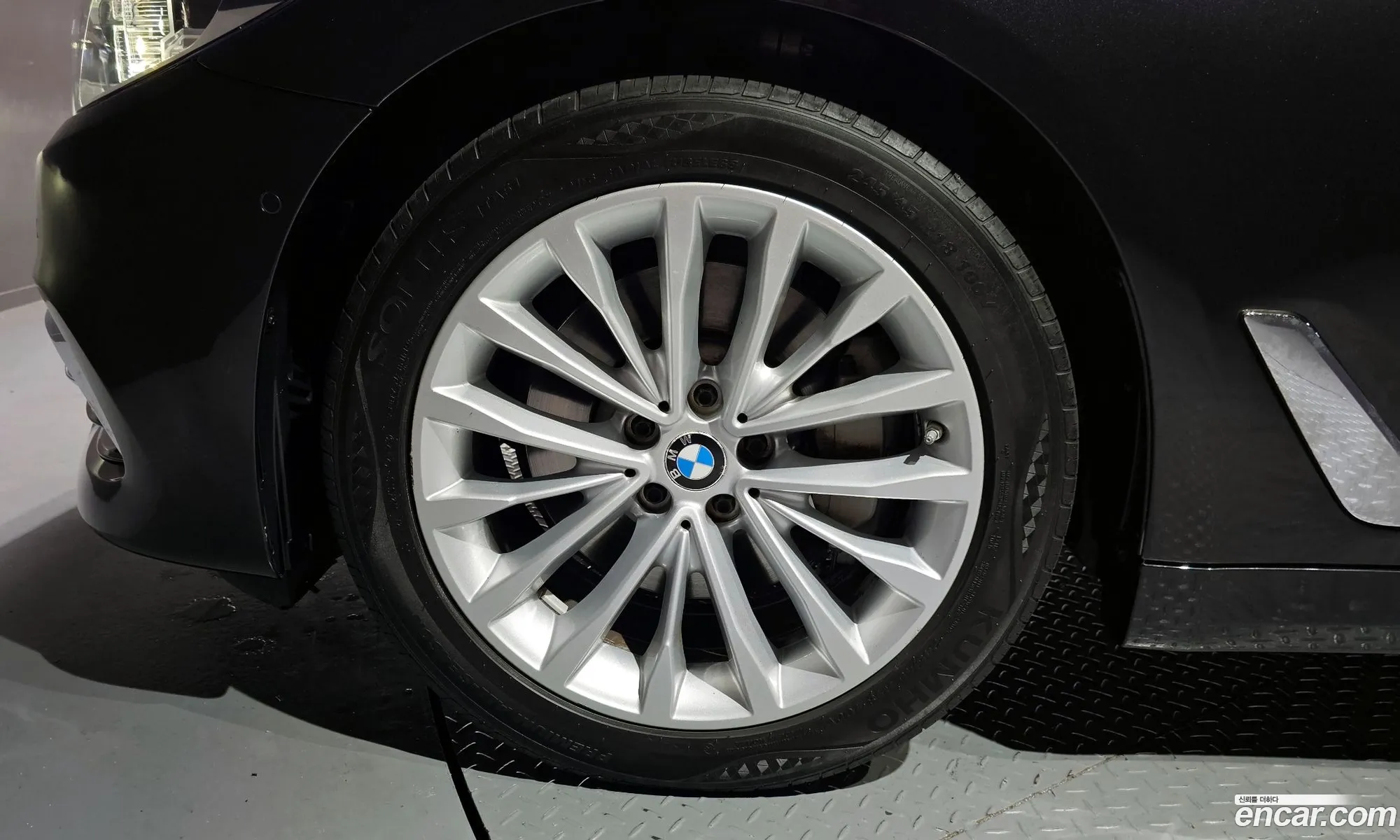 BMW 5 Series 2018 — 6