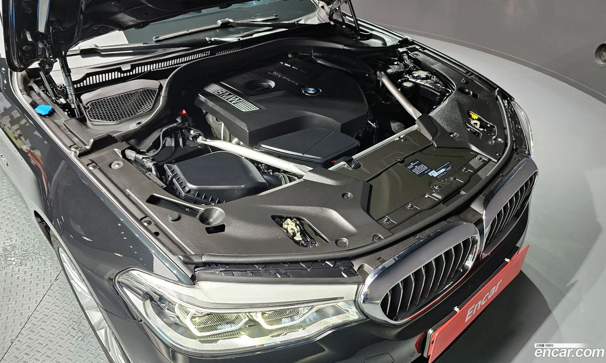 BMW 5 Series 2018 — 16